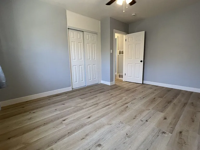 938 Temple Ave #1 — Photo 26