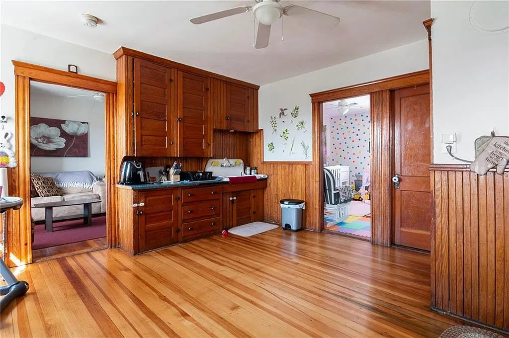 2 bed, $1,650 — Photo 3