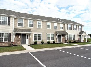 148 Erin Ct, New Oxford, PA 17350