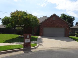 12512 Crystal Gardens Dr, Oklahoma City, OK 73170