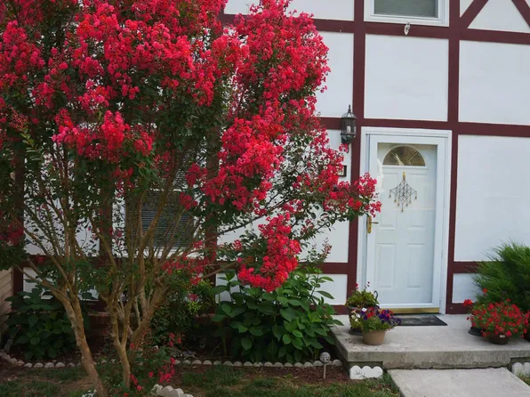 1914 Sussex Rd, Blacksburg, VA 24060