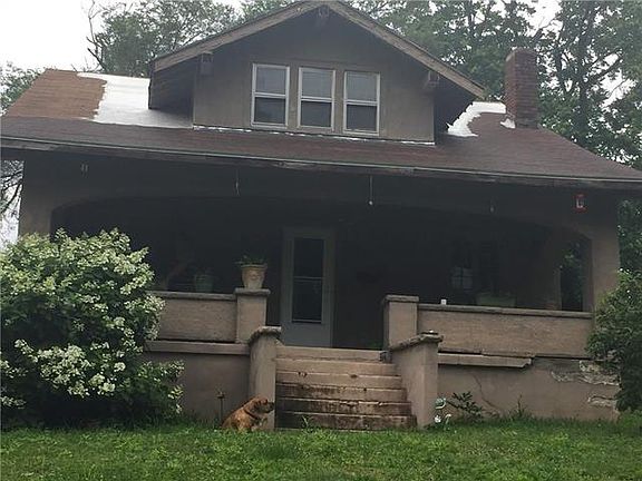 2nd image of 140 S Crescent Ave