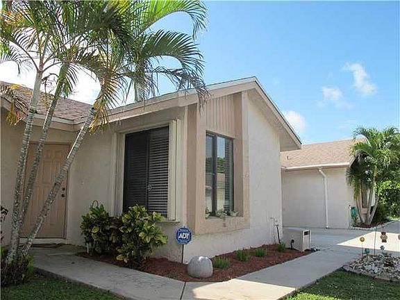 2nd image of 9679 Sunny Isle Circle