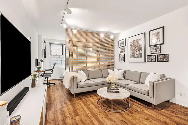 Sold by Compass | media 1