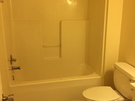 3rd image of 511 Mansion St #511