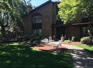 799 Milford Dr, Kingston, PA 18704