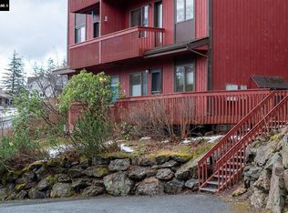 2124 Lawson Creek Rd, Douglas, AK 99824