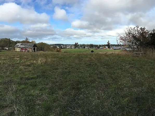 71 Roupe Rd, Sequim, WA 98382