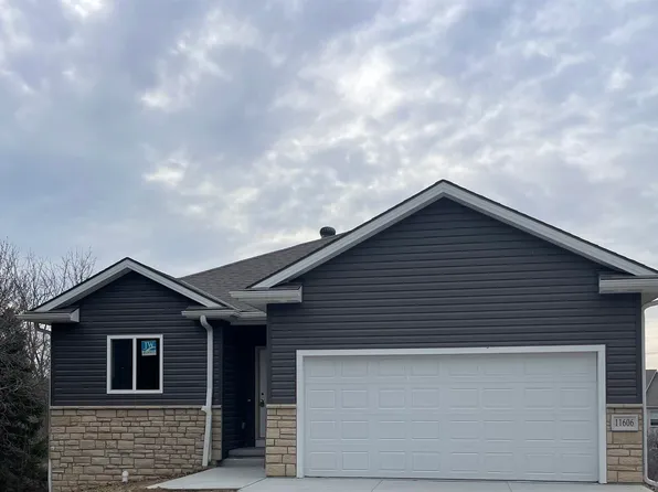 11606 Susie Cir, Bellevue, NE 68123