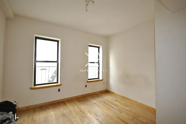 Rented by Yaffa Realty LLC | media 20