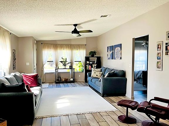3rd image of 4416 San Lucian Ln #4416