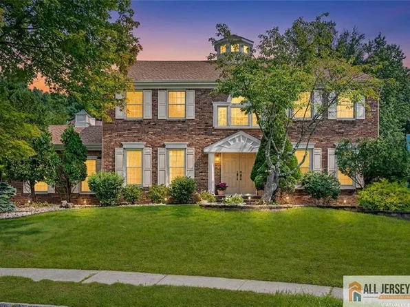 60 Essex Dr, Monmouth Junction, NJ 08852