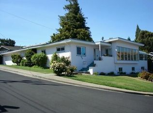 950 Harbor View Dr, Martinez, CA