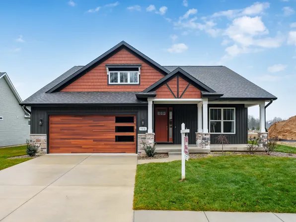 586 Sand Pointe Trl, Portage, MI 49024