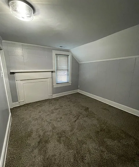 421 E Morehead St — Photo 28