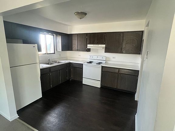 4th image of 878 Gettysburg Dr APT 5