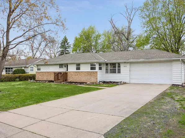 9858 93rd Pl N, Maple Grove, MN 55369