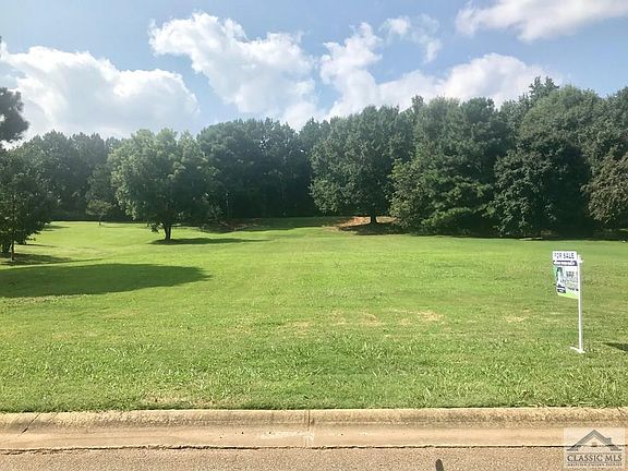 2nd image of 1290 Latham Dr
