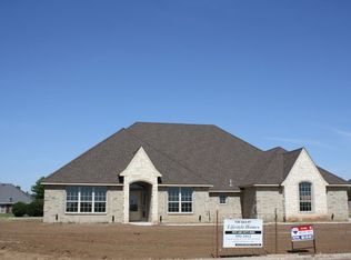 110 Wilson Ln, Lawton, OK 73505