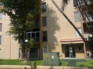4855 NW 7th St #4016, Miami, FL 33126