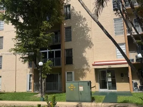 4855 NW 7th St #4016, Miami, FL 33126