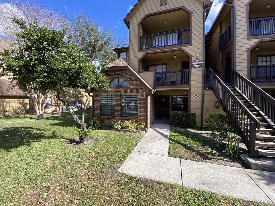 1st image of 305 Lakepointe Dr #1-101