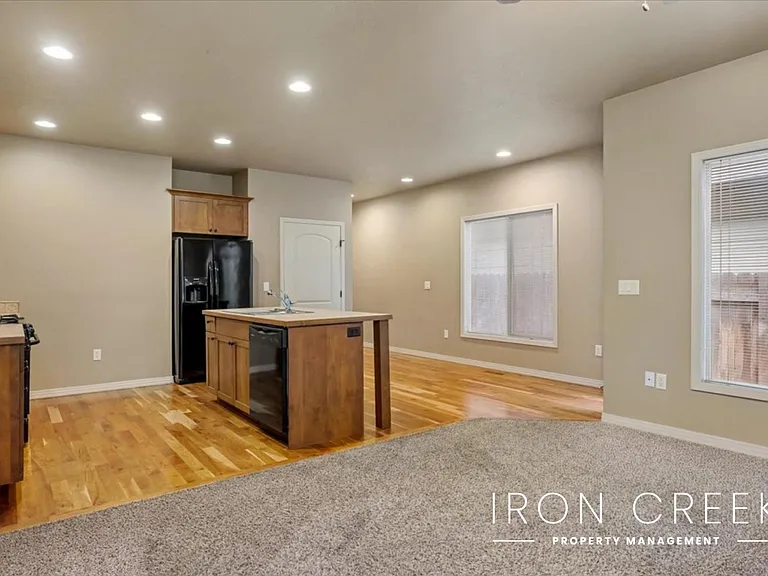 2155 S Amy Ave — Photo 6