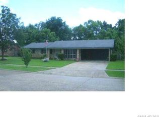1900 Pluto Dr, Bossier City, LA 71112