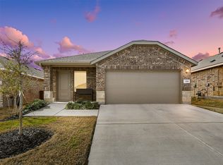 128 Running River Dr, Boyd, TX 76023