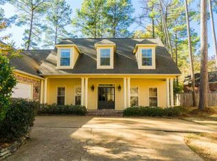 202 Fairway Ln, Madison, MS 39110