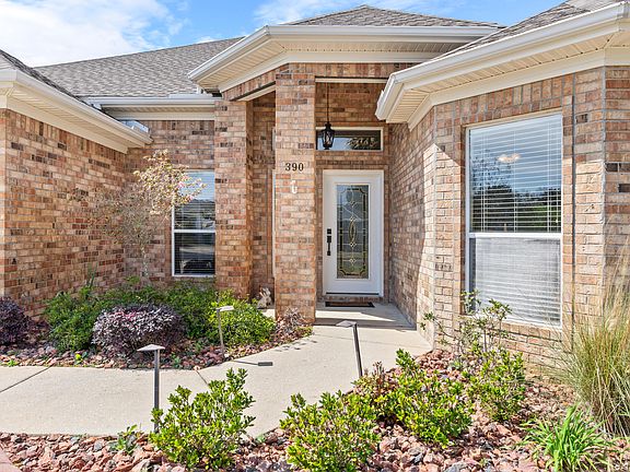 4th image of 390 Camden Pass Ln