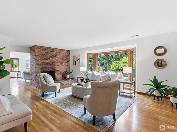 4th image of 2503 125th Avenue NE