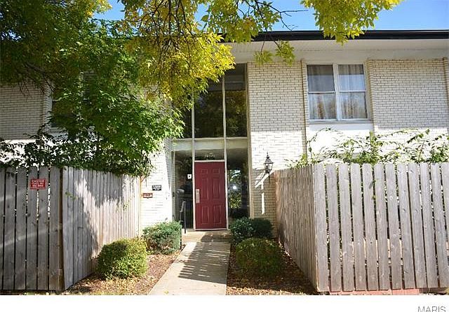 1st image of 10401 Briarbend Dr APT 9
