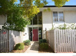10401 Briarbend Dr APT 9, Saint Louis, MO 63146