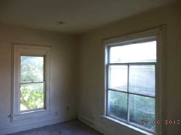 5th image of 133 Sherman Pl