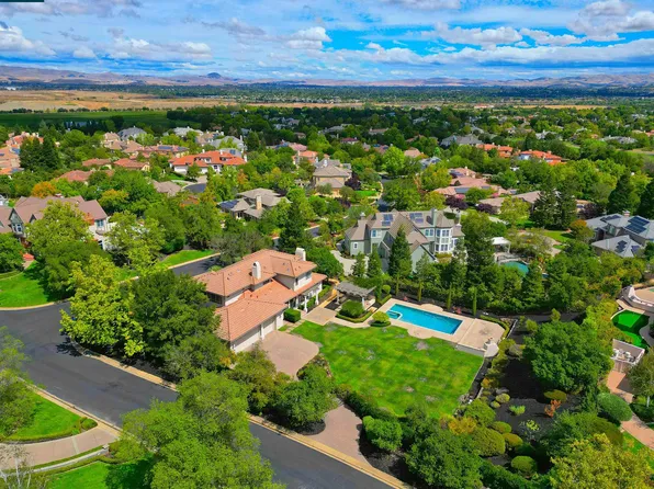 2514 Pomino Way, Pleasanton, CA 94566