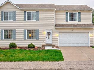1145 Oxford Cir, Akron, OH 44312