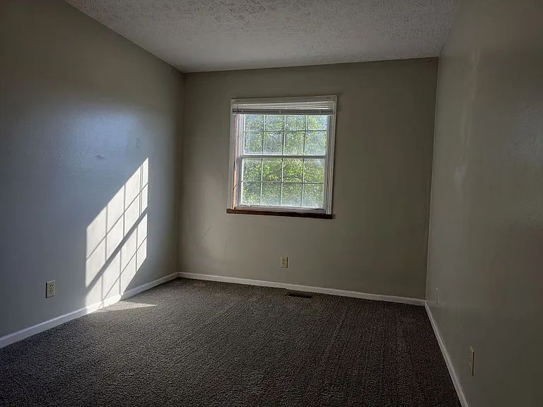 Lynnwood Apartments — Photo 64