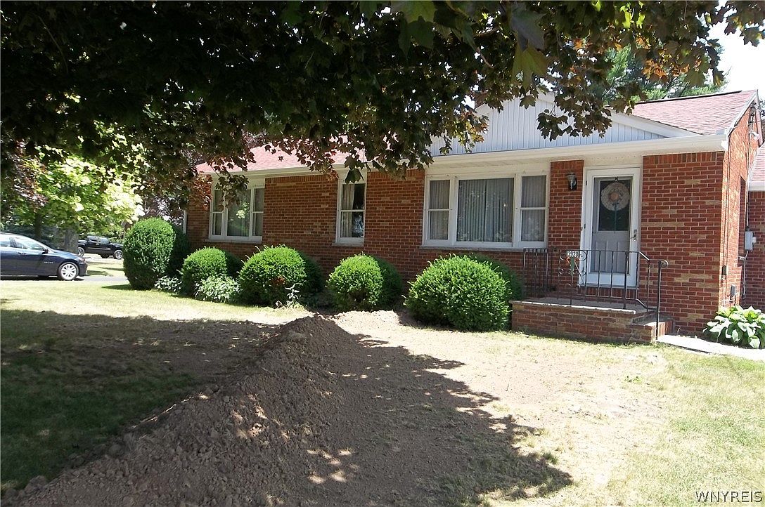 3920 Lockport Rd, Sanborn, NY 14132 Zillow