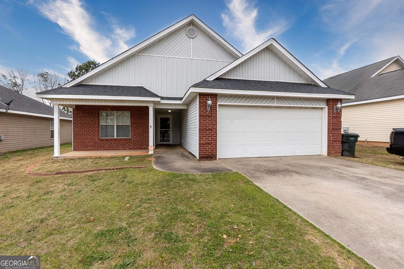 334 Hidden Creek Cir photo 1