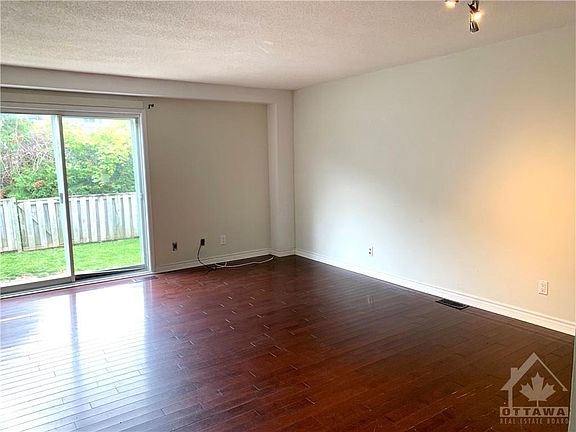 3rd image of 1978 Garden Park Ln