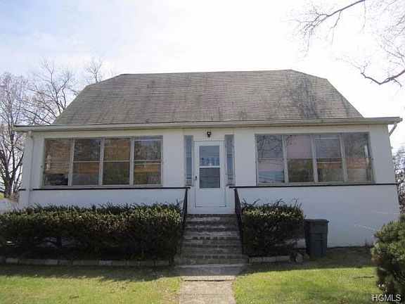 2nd image of 21 Hickory Ave #3