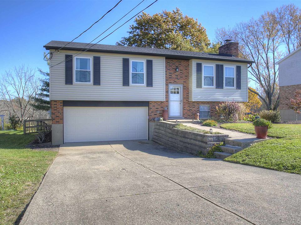 1st image of 70 Carrie Way Dr