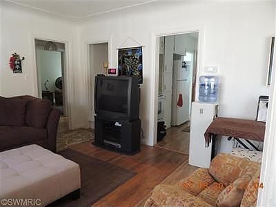 4th image of 2044 Wyoming Ave SW