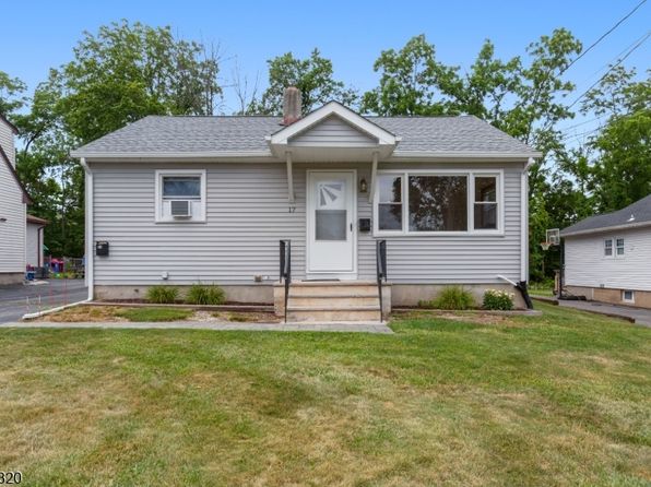 17 Summit Ave