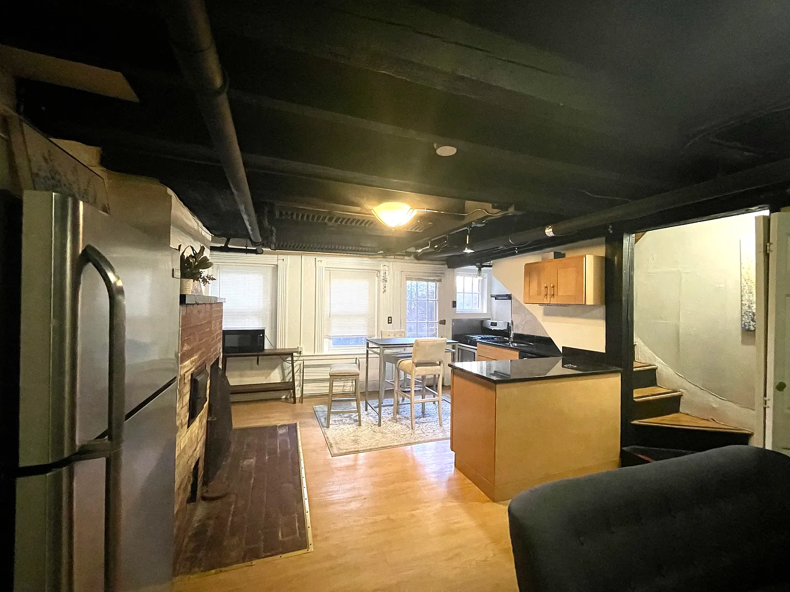 2 bed, 750 sqft, $3,600 — Photo 2
