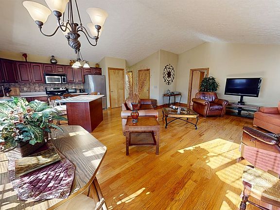 3rd image of 173 Township Road 1370