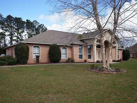 4th image of 5747 Tamarack Dr