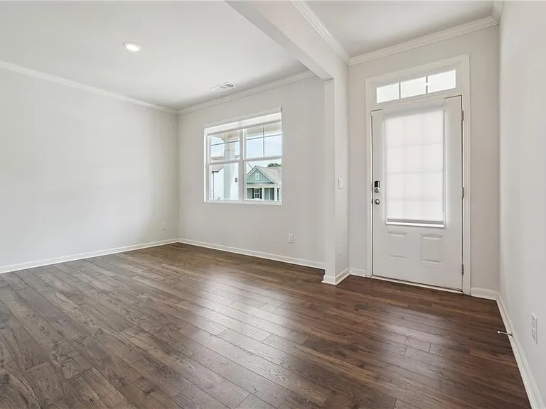 100 Fernbrook Trl — Photo 3