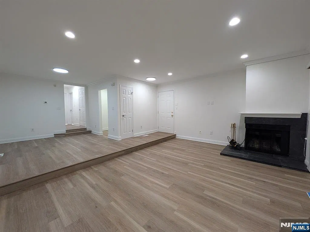 2 bed, 3.0 bath, $3,750 — Photo 1